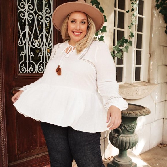 New! Flowy Boho Embroidered Blouse in Off White - Picture 3 of 9